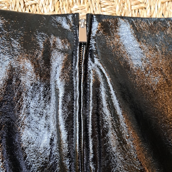 SUNSET & SPRING PATENT MINI SKIRT WITH DRAMATIC BOW, BLACK M - Picture 9 of 13